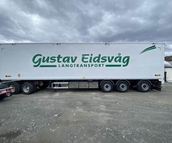 Gustav Eidsvåg // Semihenger 04.23